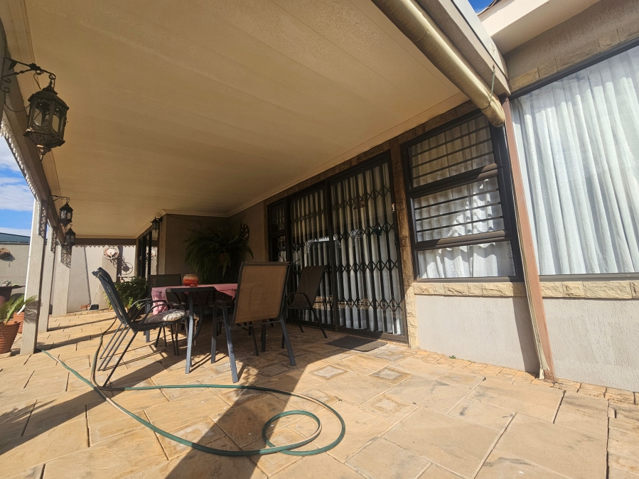 To Let 2 Bedroom Property for Rent in Wilkoppies North West